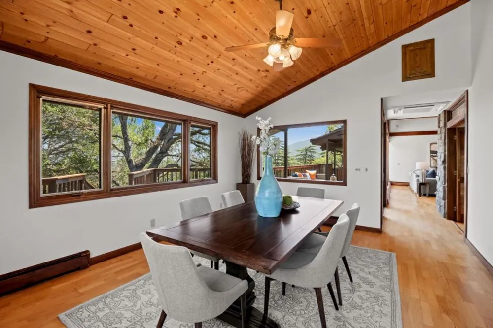 21100 Saratoga Hills Road Saratoga, CA 95070