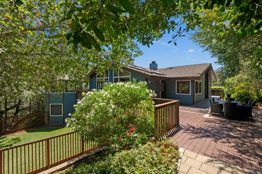 21100 Saratoga Hills Road Saratoga, CA 95070