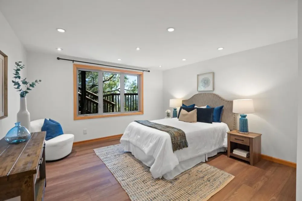 21100 Saratoga Hills Road Saratoga, CA 95070