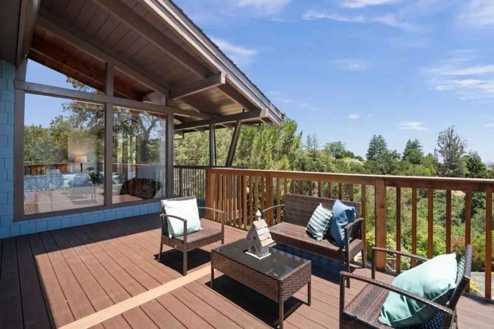 21100 Saratoga Hills Road Saratoga, CA 95070