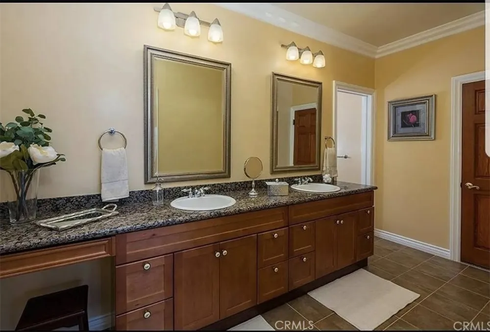 1509 Hollencrest West Covina, CA 91791