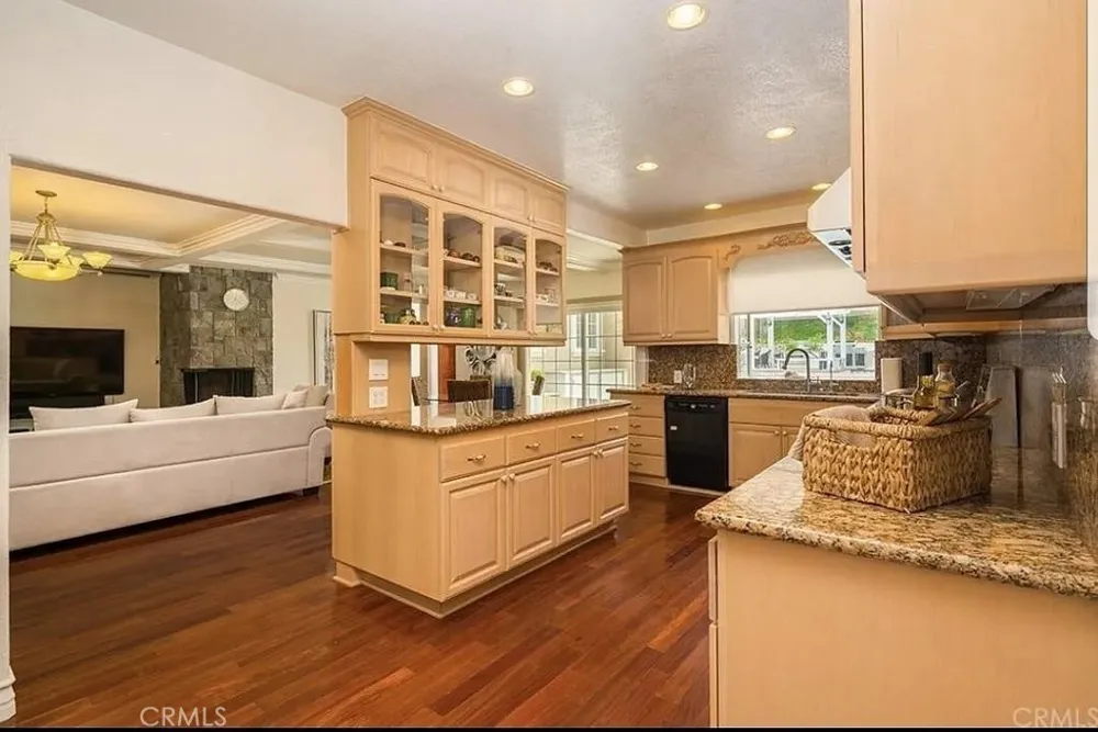 1509 Hollencrest West Covina, CA 91791