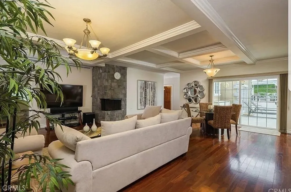 1509 Hollencrest West Covina, CA 91791