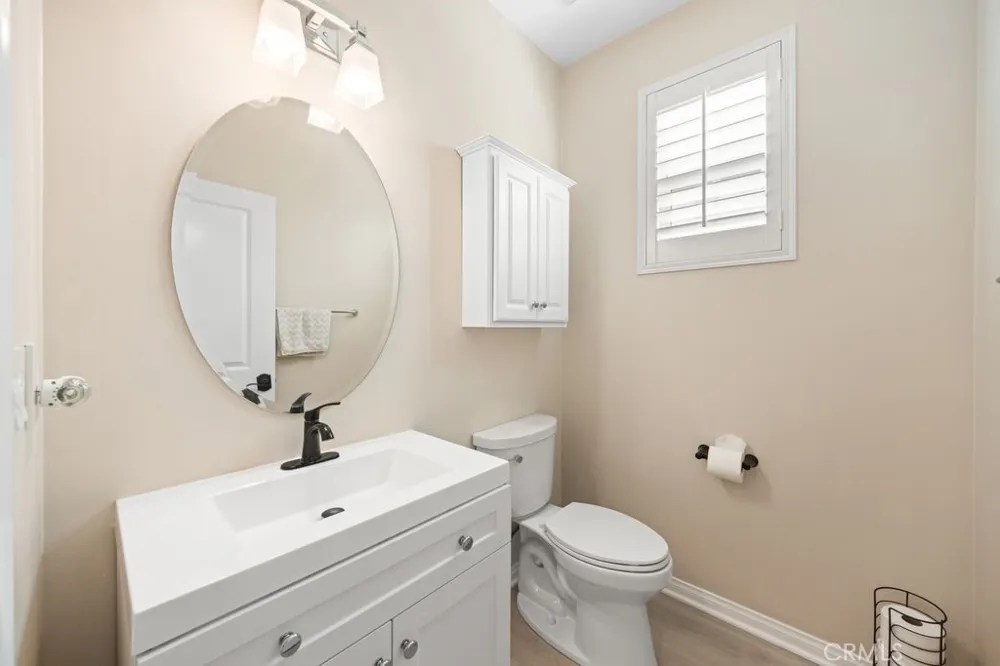 107 Overbrook Irvine, CA 92620
