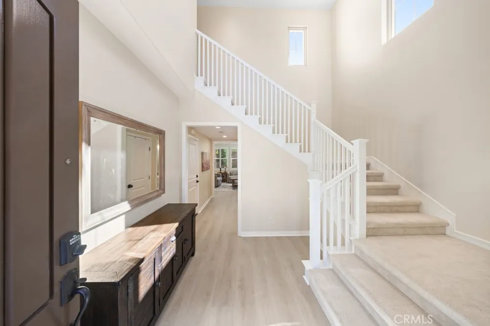 107 Overbrook Irvine, CA 92620