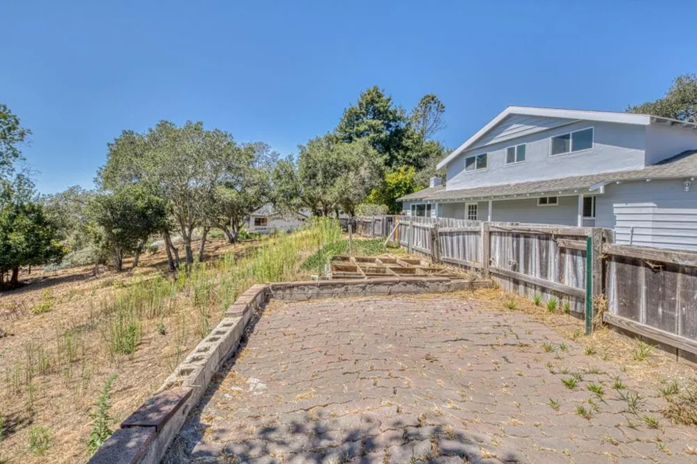 17963 Berta Canyon Road Salinas, CA 93907