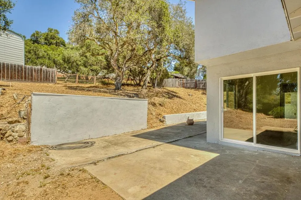 17963 Berta Canyon Road Salinas, CA 93907