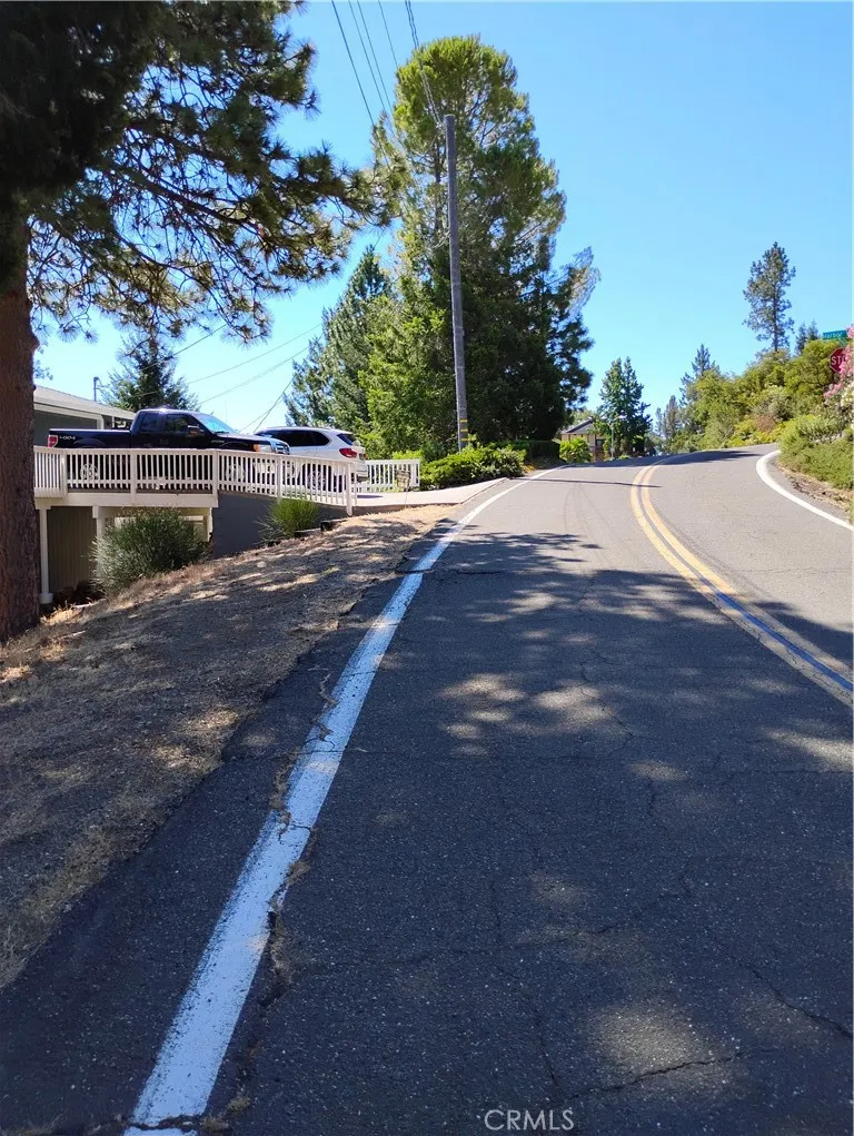 3556 Meadow Wood Kelseyville, CA 95451