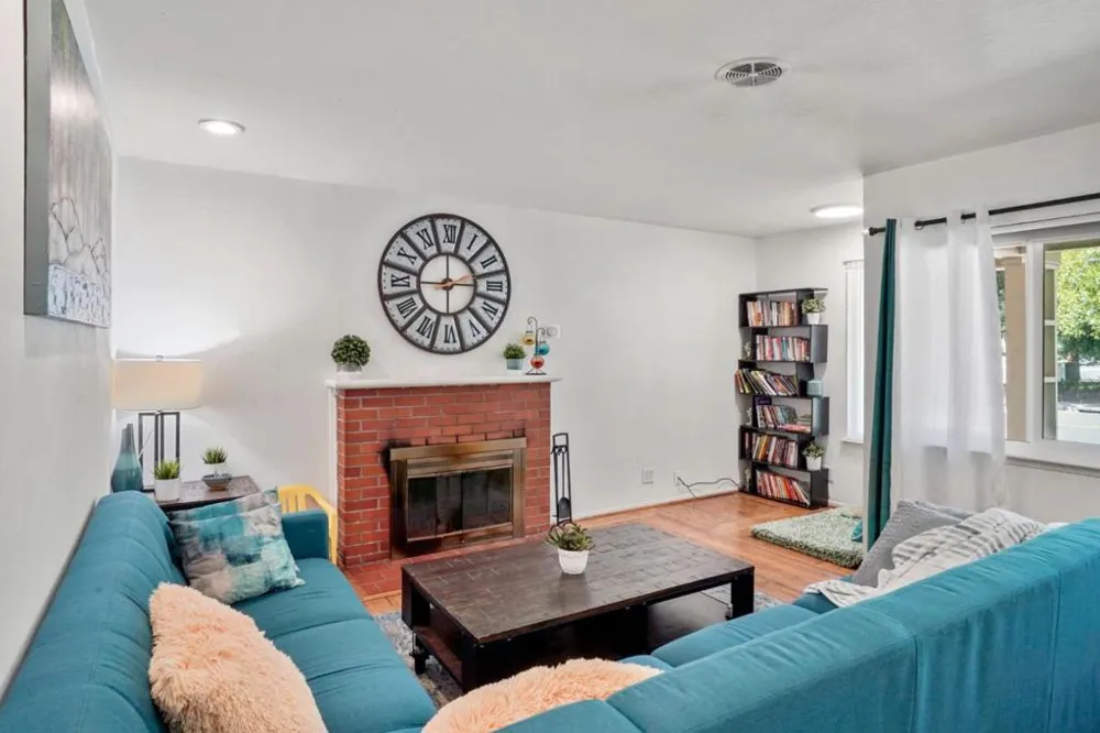 101 Sleeper Avenue Mountain View, CA 94040