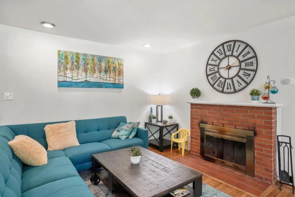 101 Sleeper Avenue Mountain View, CA 94040