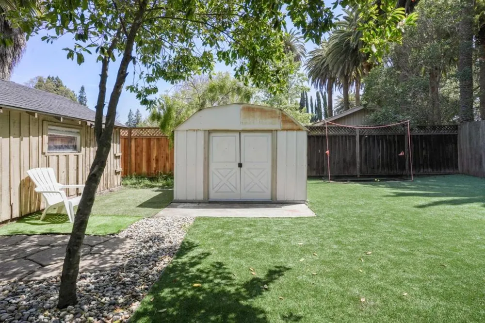 101 Sleeper Avenue Mountain View, CA 94040