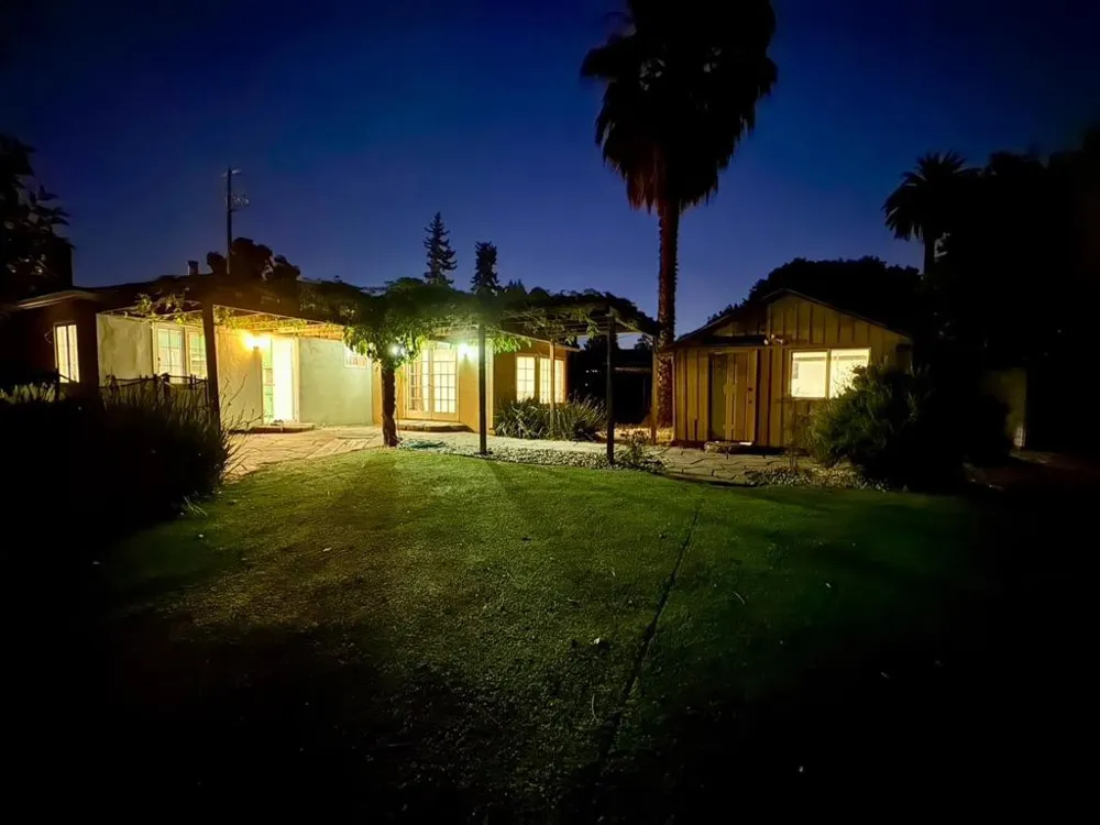 101 Sleeper Avenue Mountain View, CA 94040