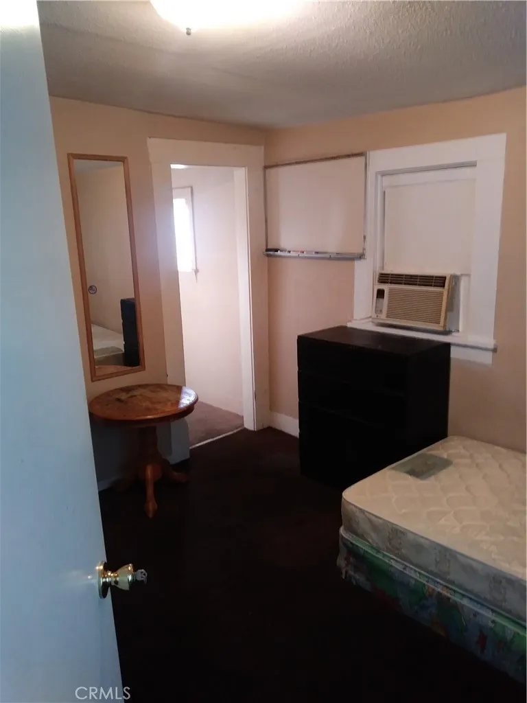 1100 E Salt Lake Long Beach, CA 90806