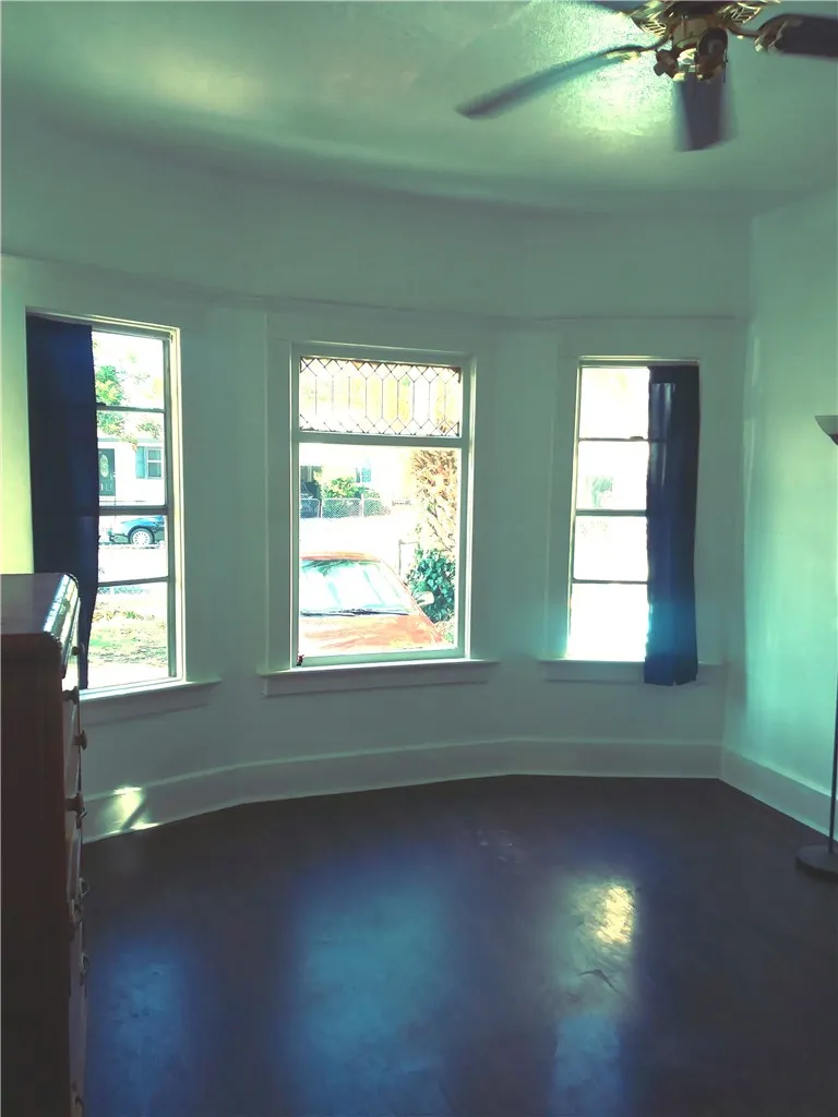 1100 E Salt Lake Long Beach, CA 90806