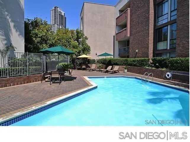 750 State St #325 San Diego, CA 92101