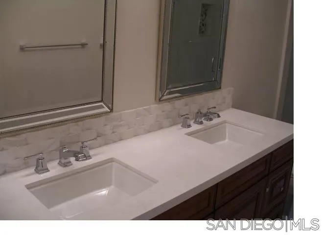 750 State St #325 San Diego, CA 92101