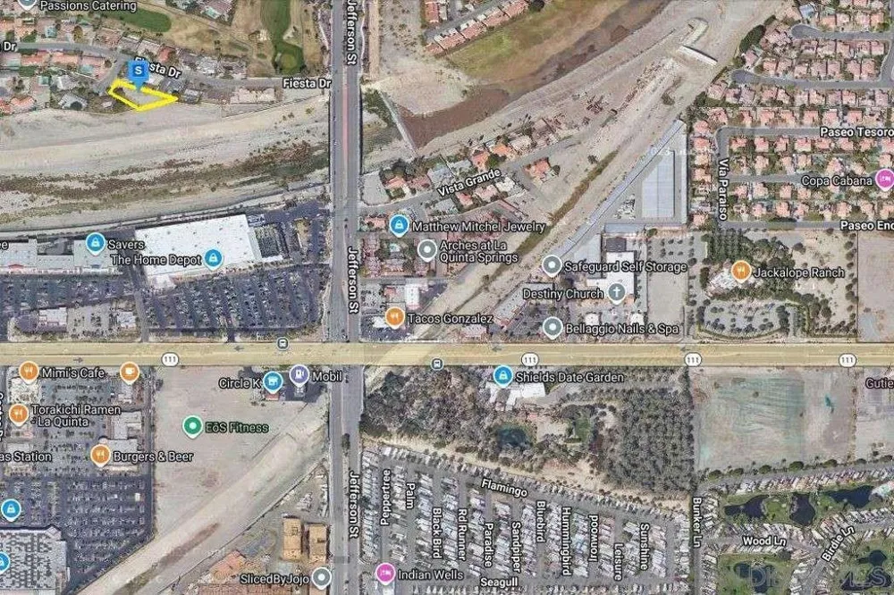 Hummingbird LN La Quinta, CA 92253