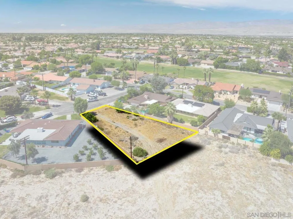 Hummingbird LN La Quinta, CA 92253