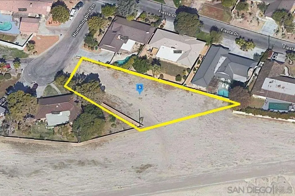 Hummingbird LN La Quinta, CA 92253