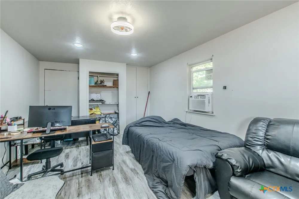 4560 County Road 107 Gatesville, TX 76528