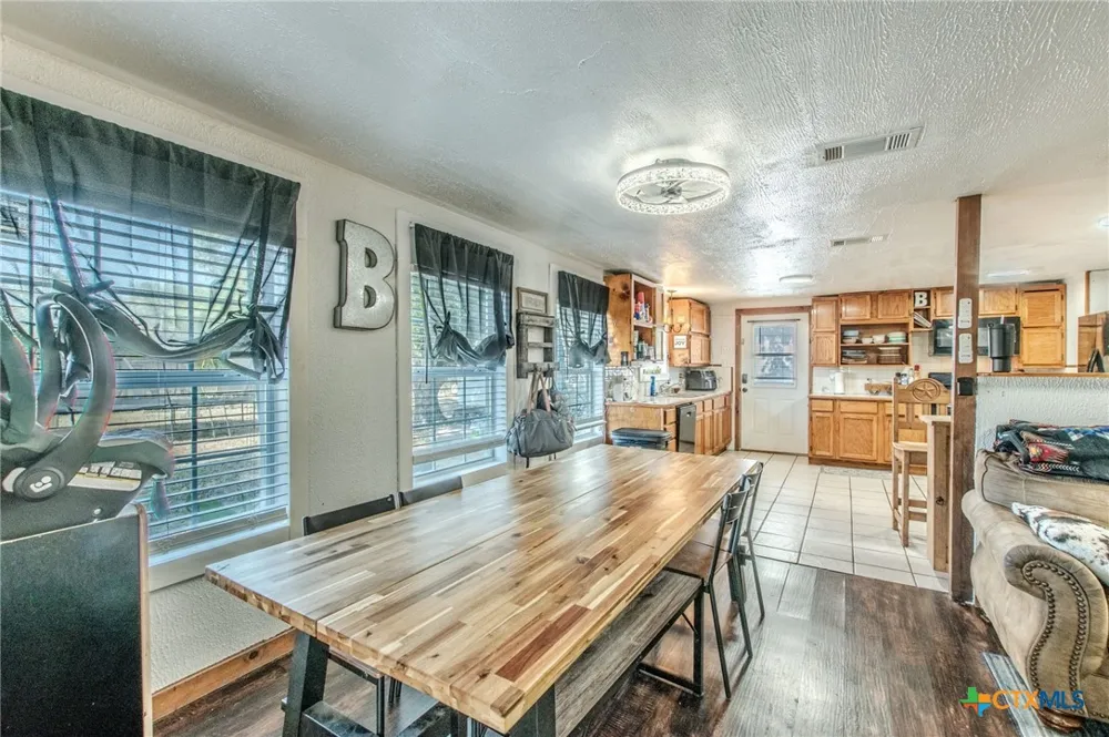 4560 County Road 107 Gatesville, TX 76528