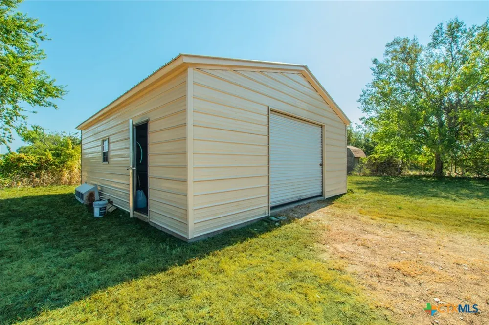 4560 County Road 107 Gatesville, TX 76528