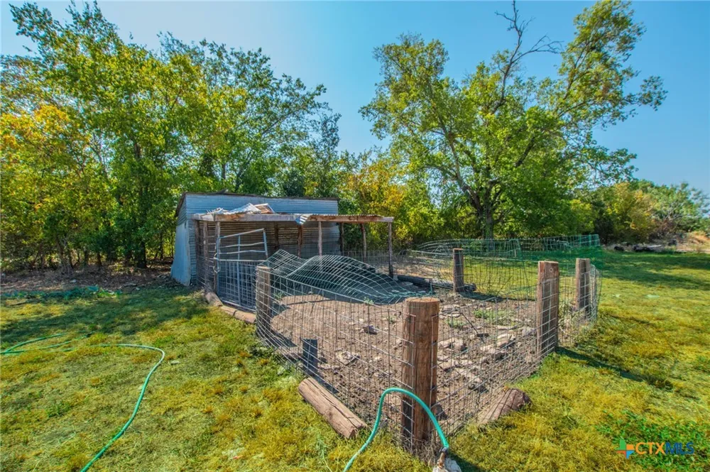 4560 County Road 107 Gatesville, TX 76528