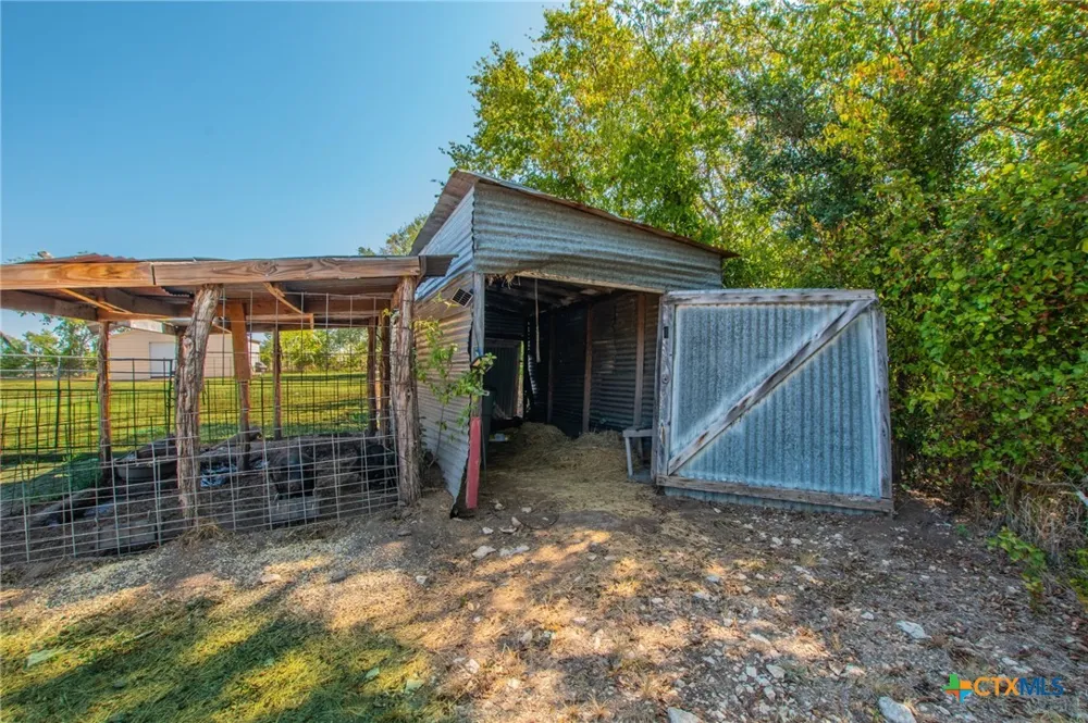 4560 County Road 107 Gatesville, TX 76528