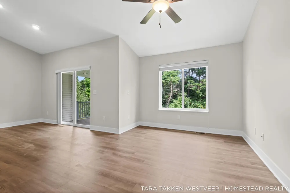 1266 S Village Circle Kalamazoo, MI 49009