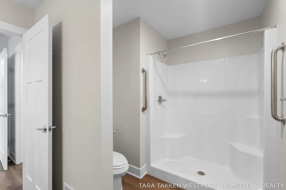 1266 S Village Circle Kalamazoo, MI 49009