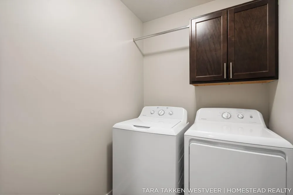 1266 S Village Circle Kalamazoo, MI 49009