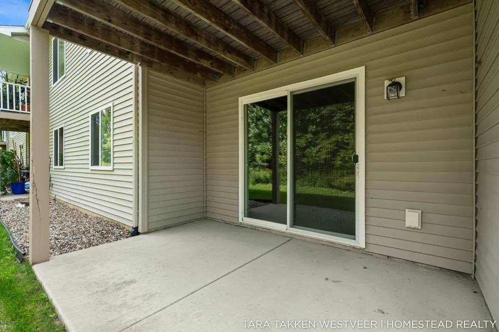 1266 S Village Circle Kalamazoo, MI 49009