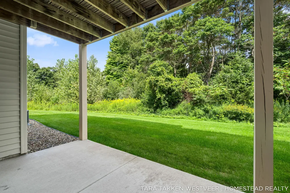 1266 S Village Circle Kalamazoo, MI 49009