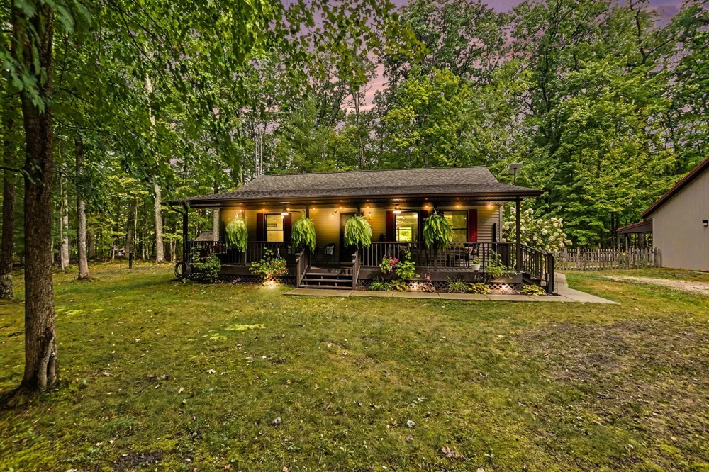 9051 S Trail Of The Lakes Lane Baldwin, MI 49304