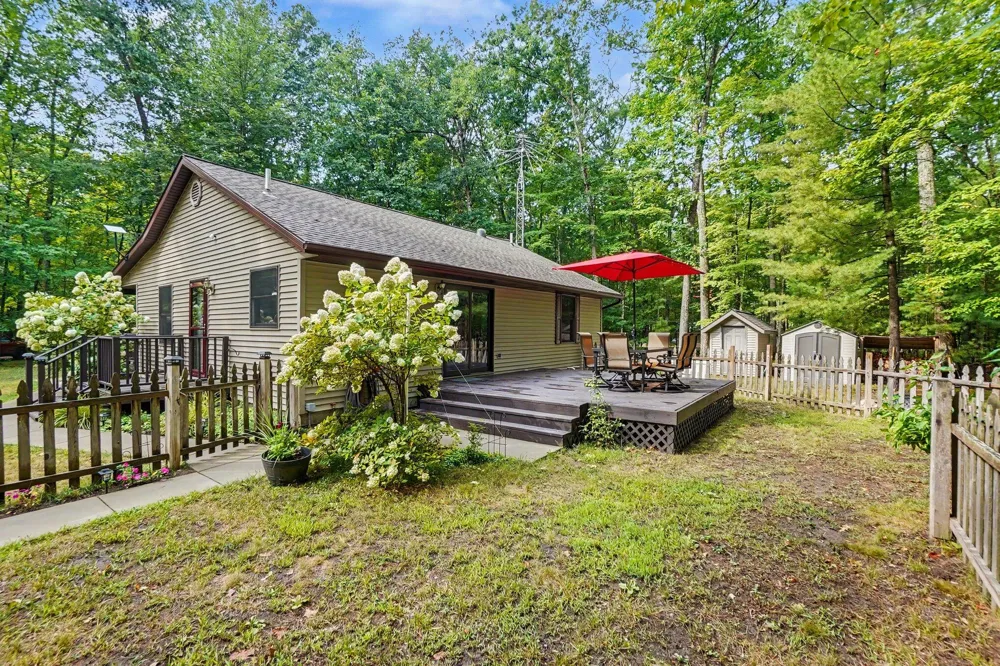 9051 S Trail Of The Lakes Lane Baldwin, MI 49304