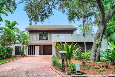 7828 SW 118th Ct