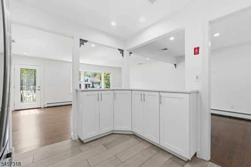 251 W Midland Paramus, NJ 07652