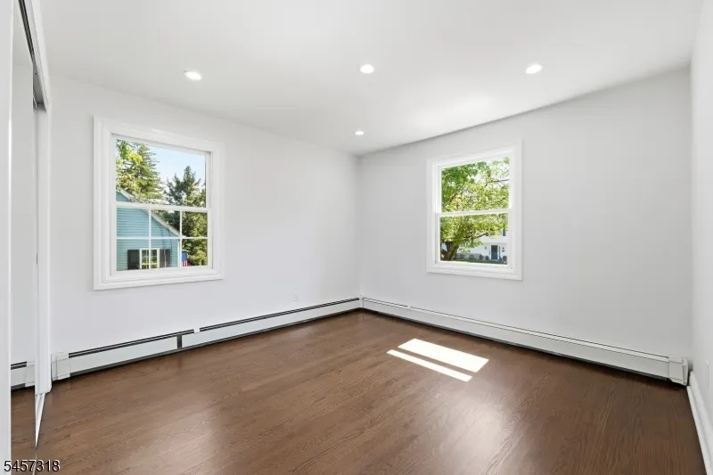 251 W Midland Paramus, NJ 07652