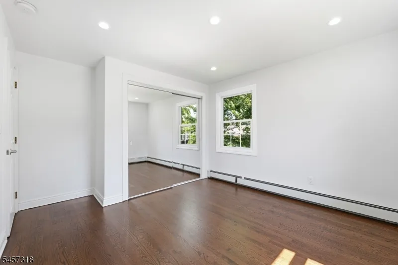 251 W Midland Paramus, NJ 07652