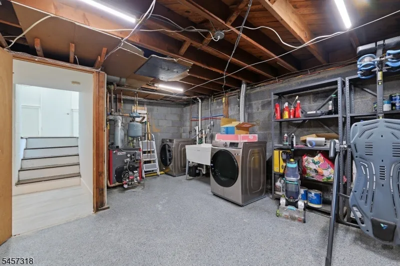 251 W Midland Paramus, NJ 07652