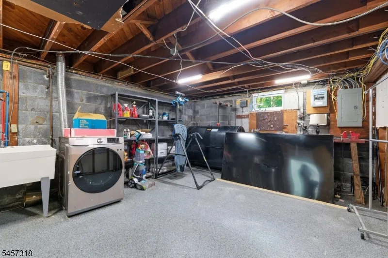 251 W Midland Paramus, NJ 07652