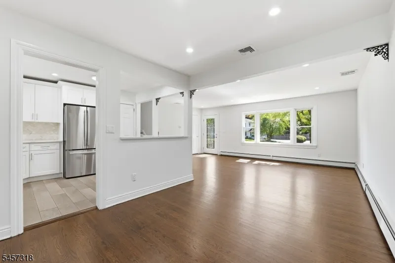 251 W Midland Paramus, NJ 07652