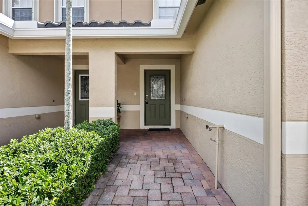 2781 SE Birmingham Drive Stuart, FL 34994