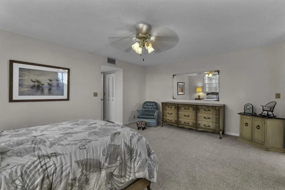3231 Holiday Springs Boulevard #306 Margate, FL 33063