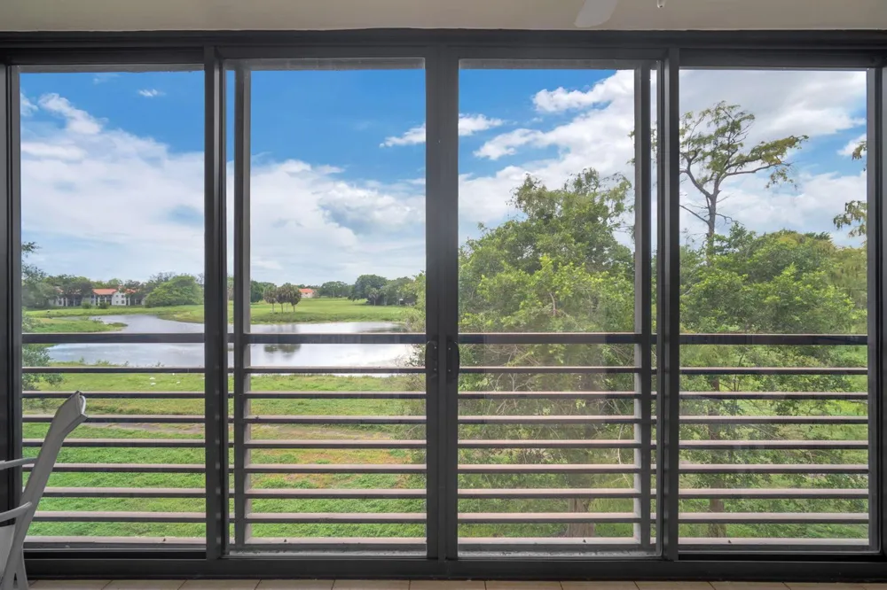 3231 Holiday Springs Boulevard #306 Margate, FL 33063