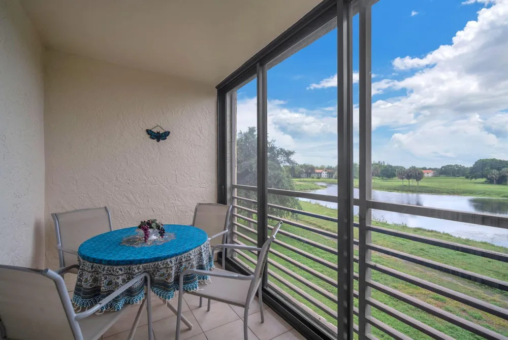 3231 Holiday Springs Boulevard #306 Margate, FL 33063