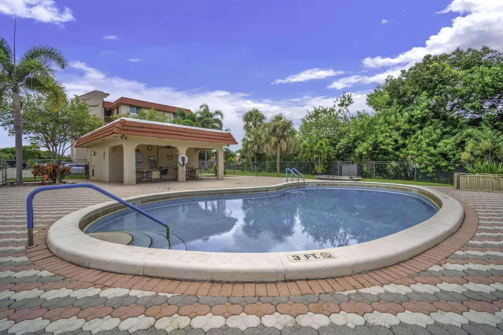 3231 Holiday Springs Boulevard #306 Margate, FL 33063