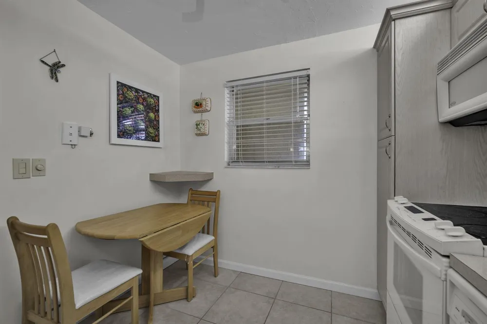 3231 Holiday Springs Boulevard #306 Margate, FL 33063