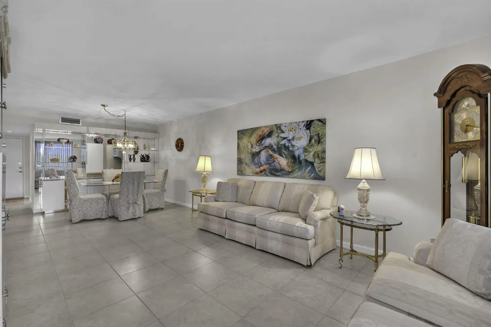 3231 Holiday Springs Boulevard #306 Margate, FL 33063