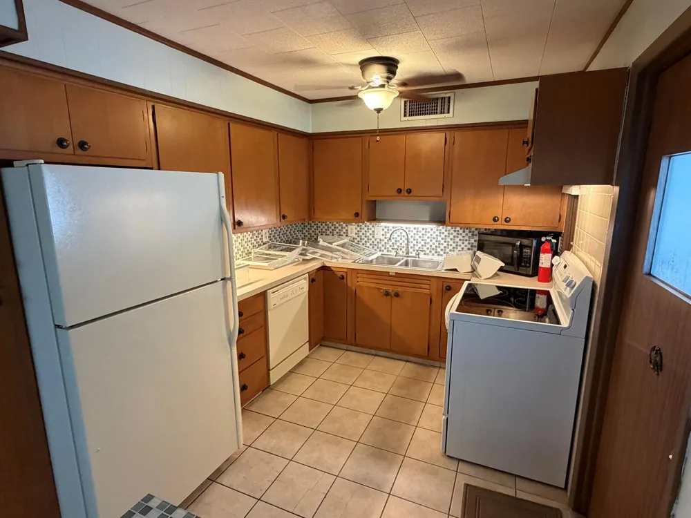 1930 SW 85TH AVENUE Davie, FL 33324